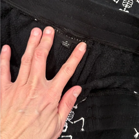 Black Skeleton Pajama Set two pieces - Picture 2 of 6